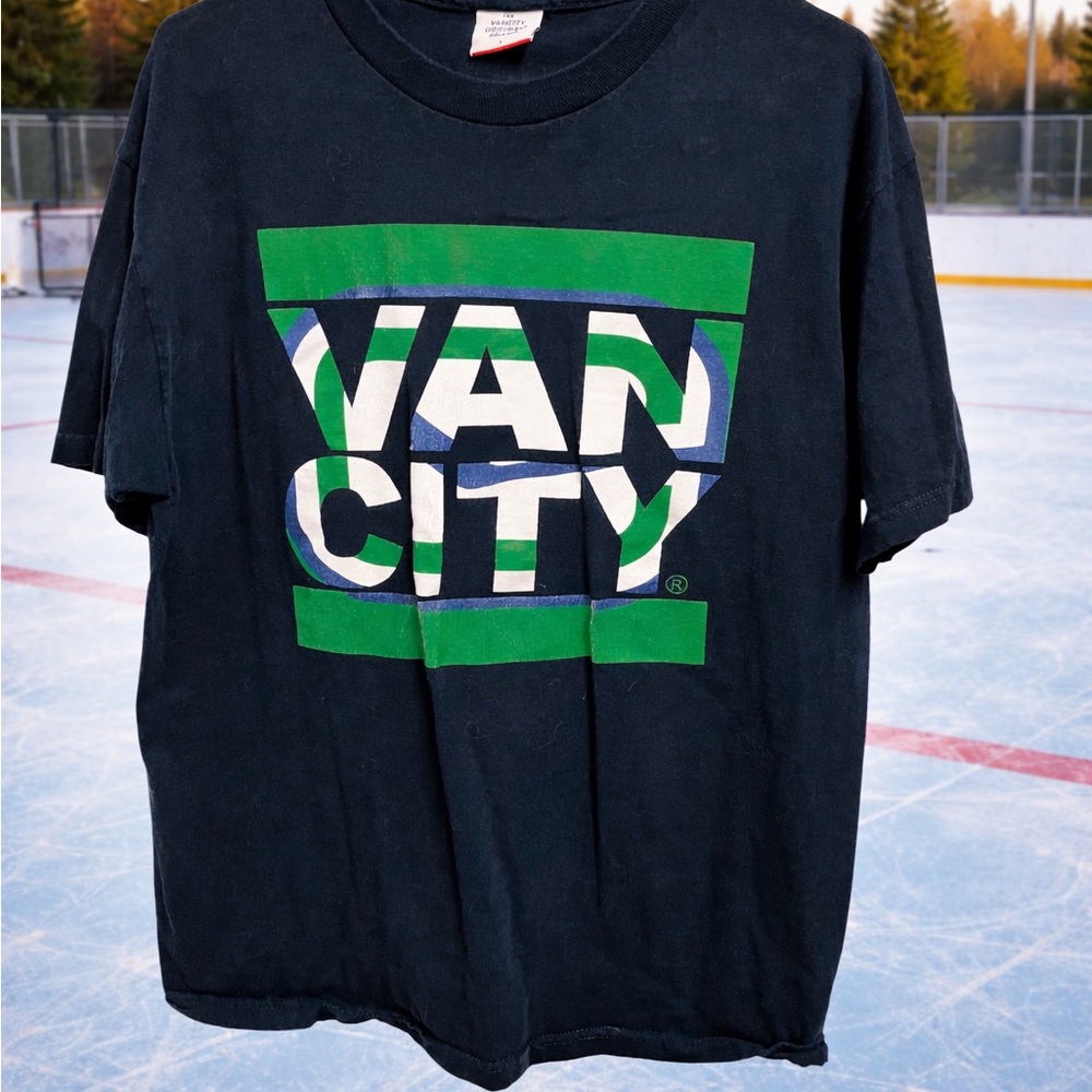 VANCITY Original Vancouver Canucks Graphic T-Shirt